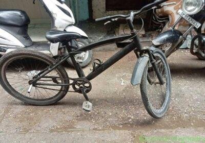 Bicycle colour black in Delhi