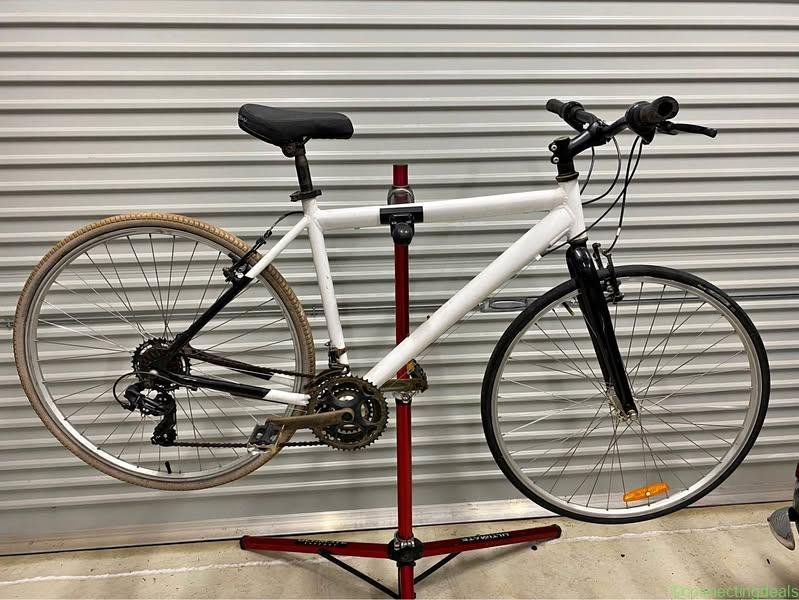Bicycle Commuter 21 Speed 700c Wheels