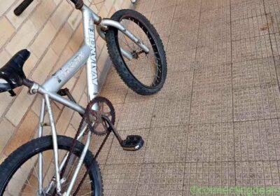 Bike antix size 21 only the front tires mas be in Johannesburg
