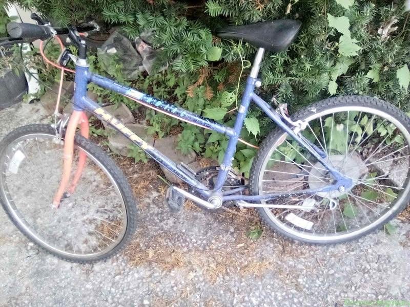 Bikes mountain bike trek, 2 Huffy’s and 1