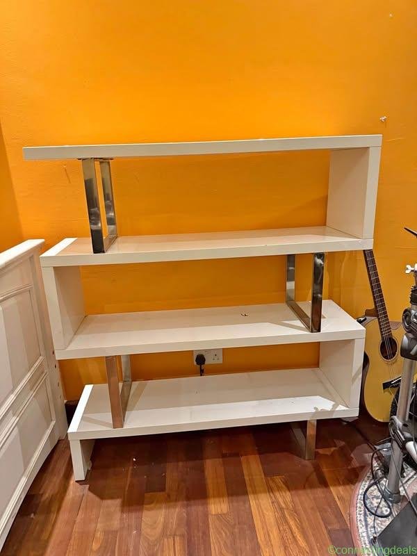 Bookshelf