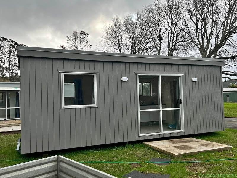 Cabin to rent 7.4m x3m