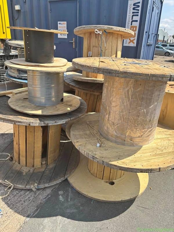 Cable drums