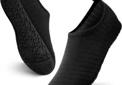 Free ad: Chaussures d'eau JOTO pour hommes et femmes - Sandales de plage antidérapantes en plastique, séchage rapide in France. Chaussures d'eau JOTO pour hommes et femmes - Sandales de plage antidérapantes en plastique, séchage rapide in France