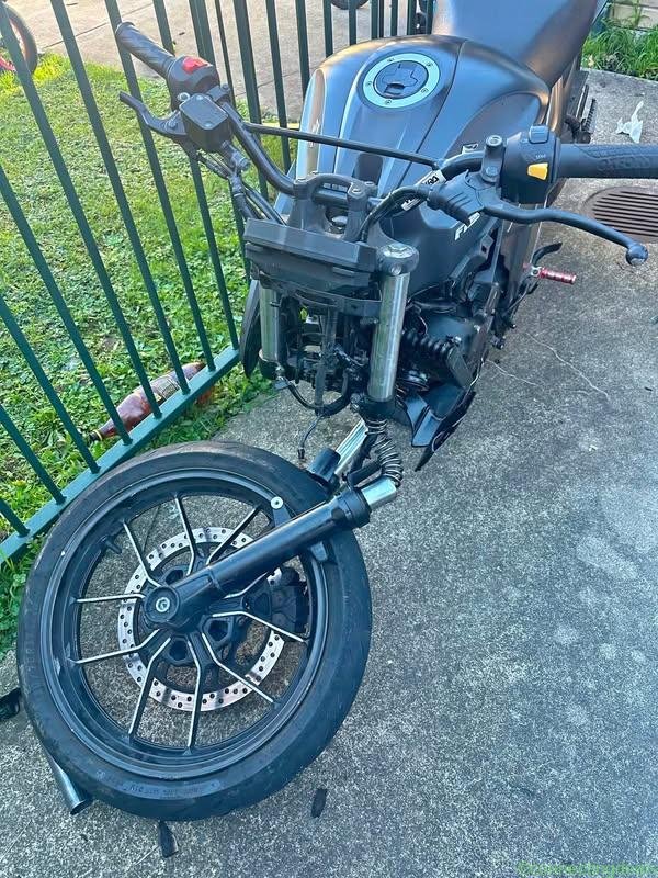 Crashed Suzuki gxer 250cc