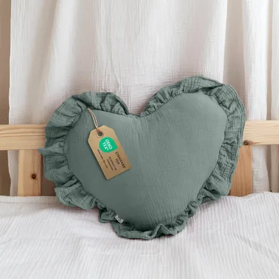 Dekoratives Kissen für Kinderzimmer [Kuscheliges Kissen in Herz- und Sternform] – 100% Muslin Baumwolle