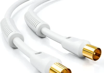 DeleyCON 1,5 m TV Antennkabel (IEC Plug till IEC Koppeling) Koaxkabel HDTV 4-gångs Skydd 2x Ferritkärl Mantelström in Sweden
