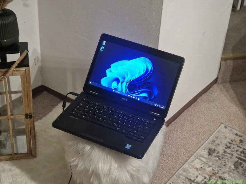 Dell Latitude 14 Zoll Laptop | Intel i5 | 4GB RAM