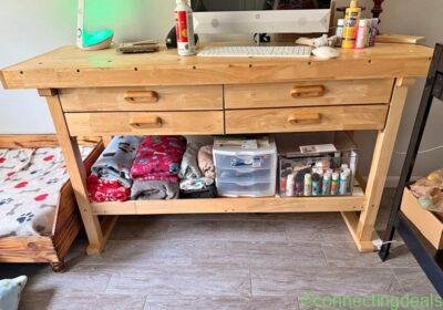 Free ad: Desk in Houston. Desk in Houston