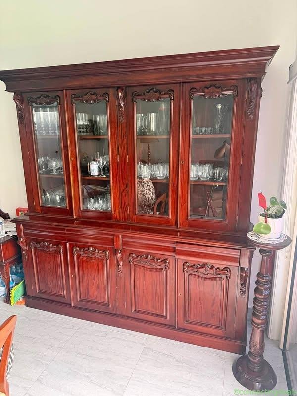 Display cabinet
