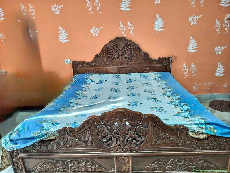 Double bed