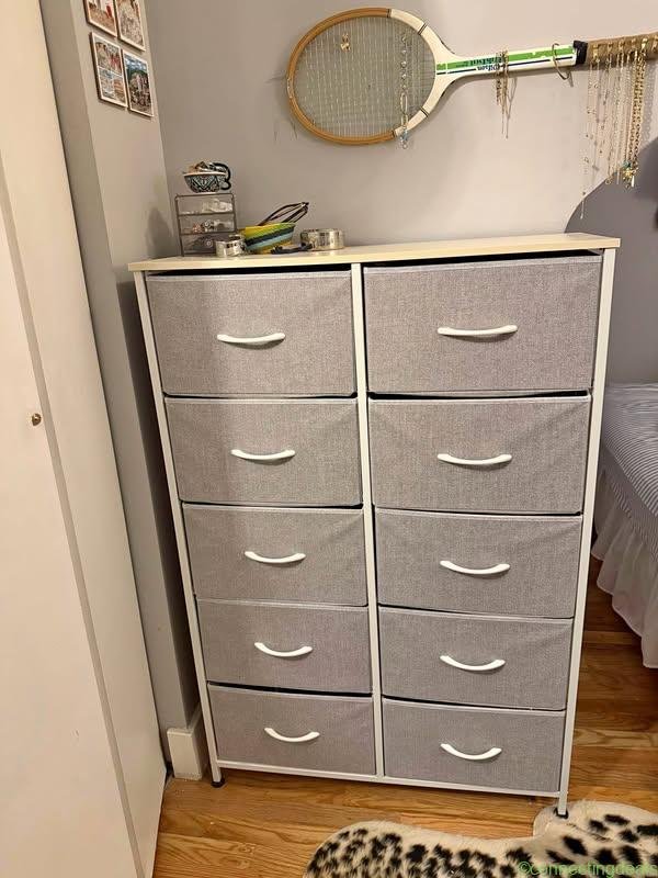 Dresser