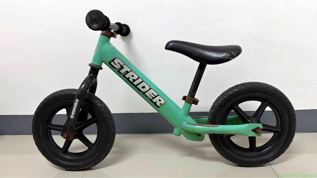 จักรยานขาไถ (Balance Bike) ยี่ห้อ Strider รุ่น 12