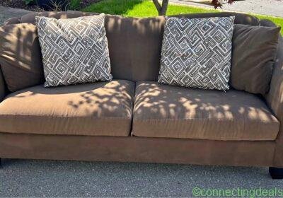 Free ad: Free couch in Toronto. Free couch in Toronto