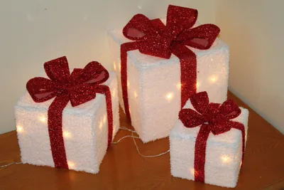 Garden Market Place Christmas Light Up Parcel Set - Best Deal in Ireland