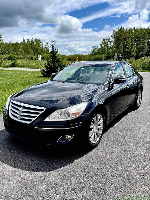Hyundai Genesis Berline 2010