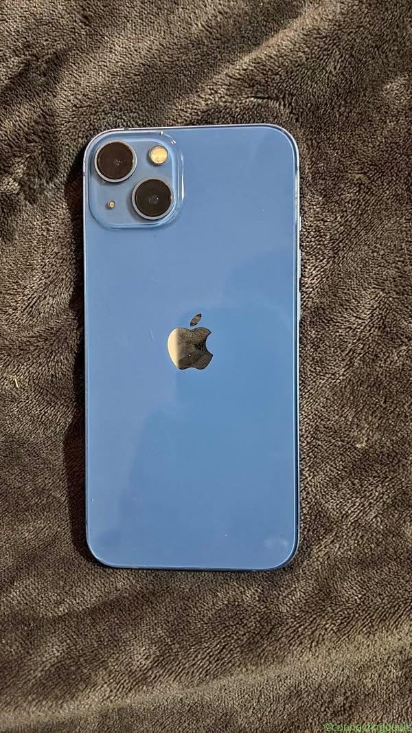 iPhone 13 (128GB)