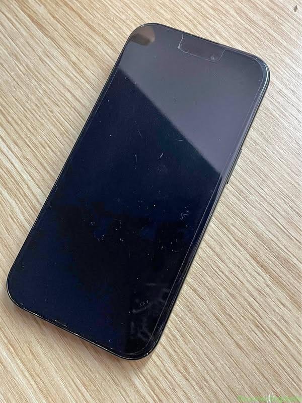 IPHONE 15 128 GB