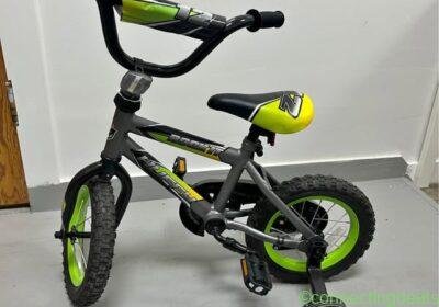 Kids bike with training wheels. 12” wheel in Edmonton