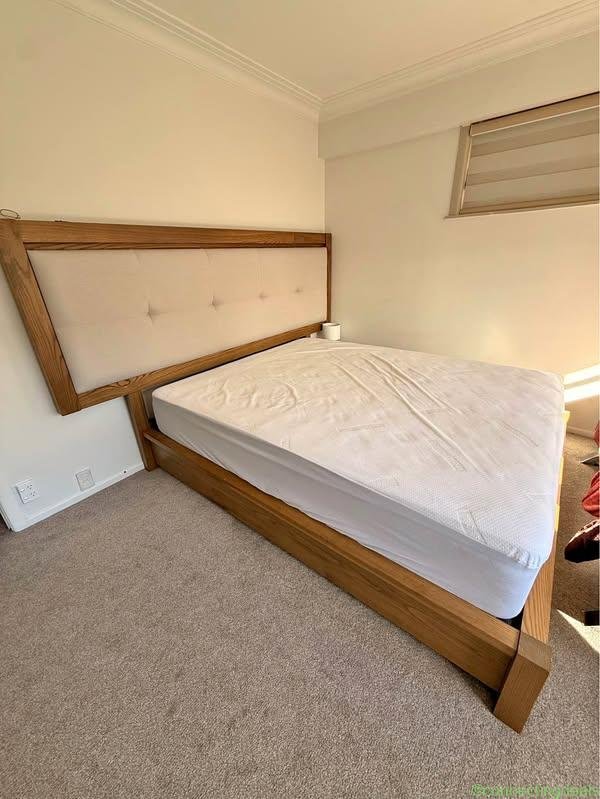 King bed frame
