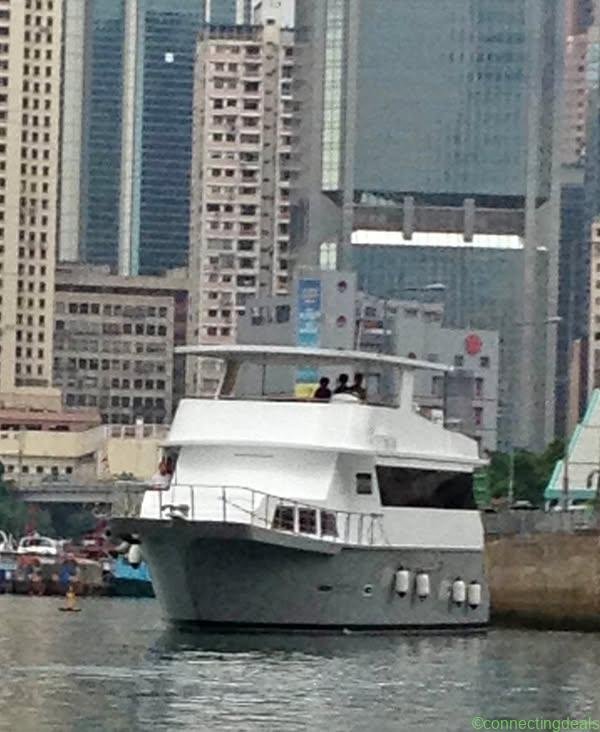 Liveaboard boat