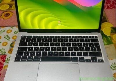Free ad: MacBook Air 13” 2020 // 8gb RAM - 256 SSD - Ottimo in Rome. MacBook Air 13” 2020 // 8gb RAM - 256 SSD - Ottimo in Rome