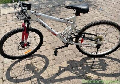 Free ad: Mountain bike 26 inch for sale in Toronto. Mountain bike 26 inch for sale in Toronto