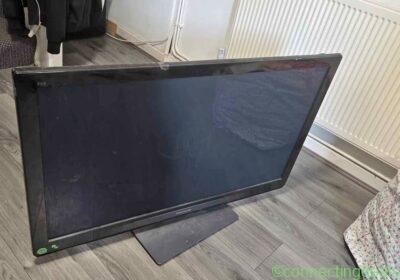 Free ad: Old tv free. Still works. in Liverpool. Old tv free. Still works. in Liverpool