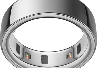 Free ad: Oura Ring 4 - Silver - Size 9 - Smart Ring | Probera med en paket för storleksjustering in Sweden. Oura Ring 4 - Silver - Size 9 - Smart Ring | Probera med en paket för storleksjustering in Sweden
