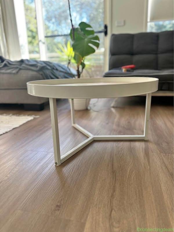 Round Coffee table