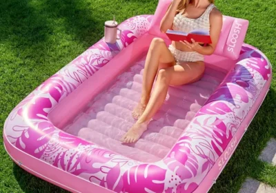 Free ad: SLOOSH Inflatable Tanning Pool, 70x46 cm Stor Inflaterad Vattmat med Kukkeln, 4-i-1 Lounger in Sweden. SLOOSH Inflatable Tanning Pool, 70x46 cm Stor Inflaterad Vattmat med Kukkeln, 4-i-1 Lounger in Sweden