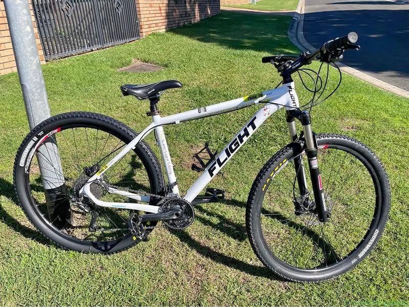 Ultra light mountain bike