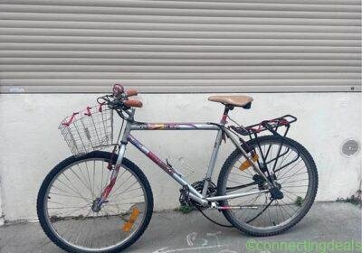Vélo top bike - commuter in Paris