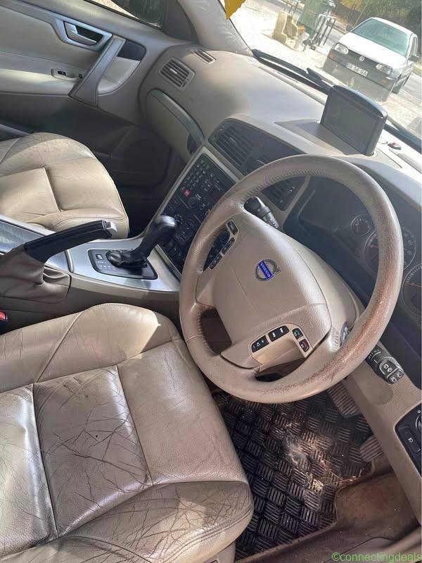 Volvo v70 2.4 215cv matrícula inglesa