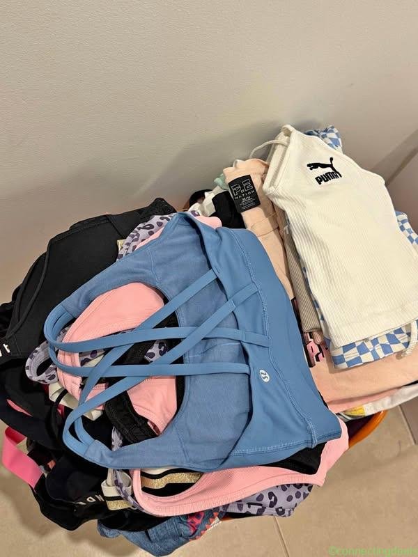 Women’s activewear $5 each. size 6-8 and a few