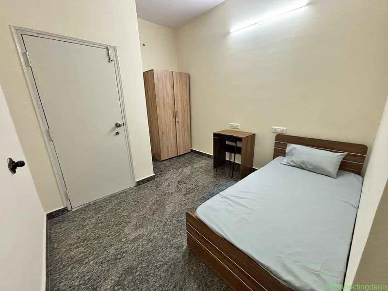 Zolo Octans – Near Christ University