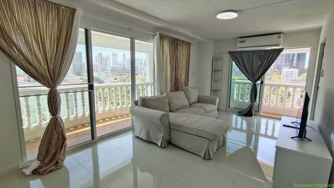1 Bed 1 Bath Apartment