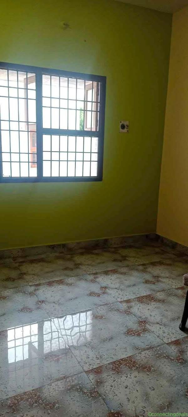 1 bed 2 bathrooms – House