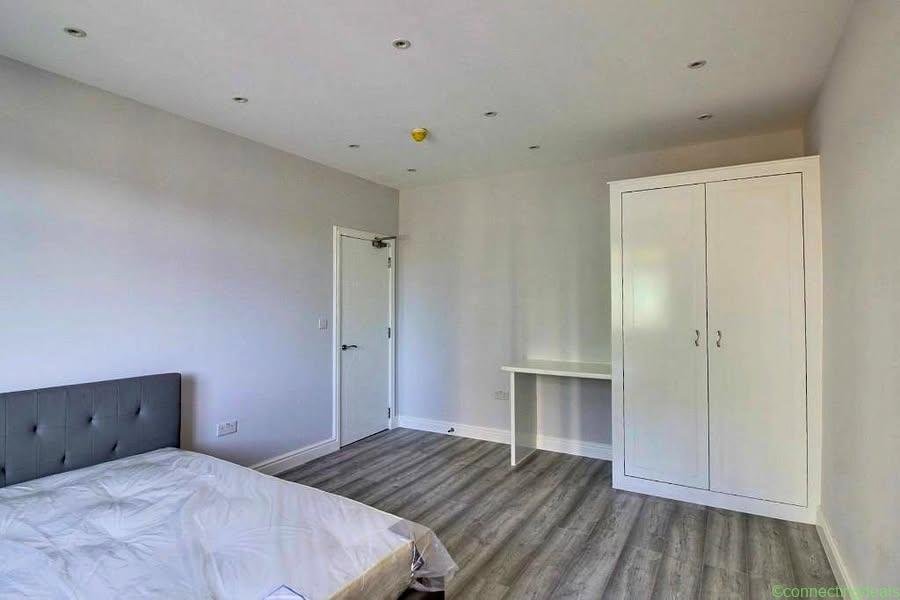1 bed 2 baths Flat