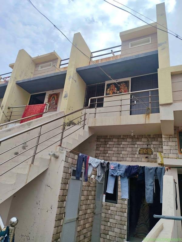 1 બેડ 2 બાથરૂમ – મકાન