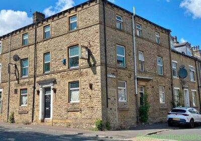 10 beds 3 bathrooms – House in Manchester