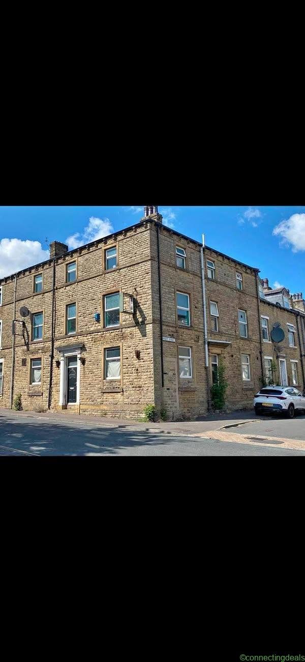 10 beds 3 bathrooms – House