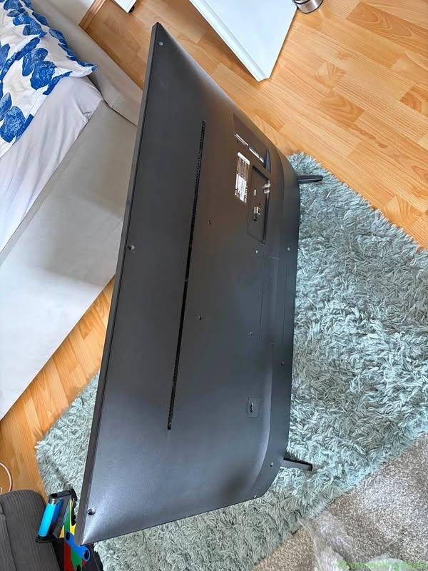 108 cm / 43 Zoll LG LED smart TV