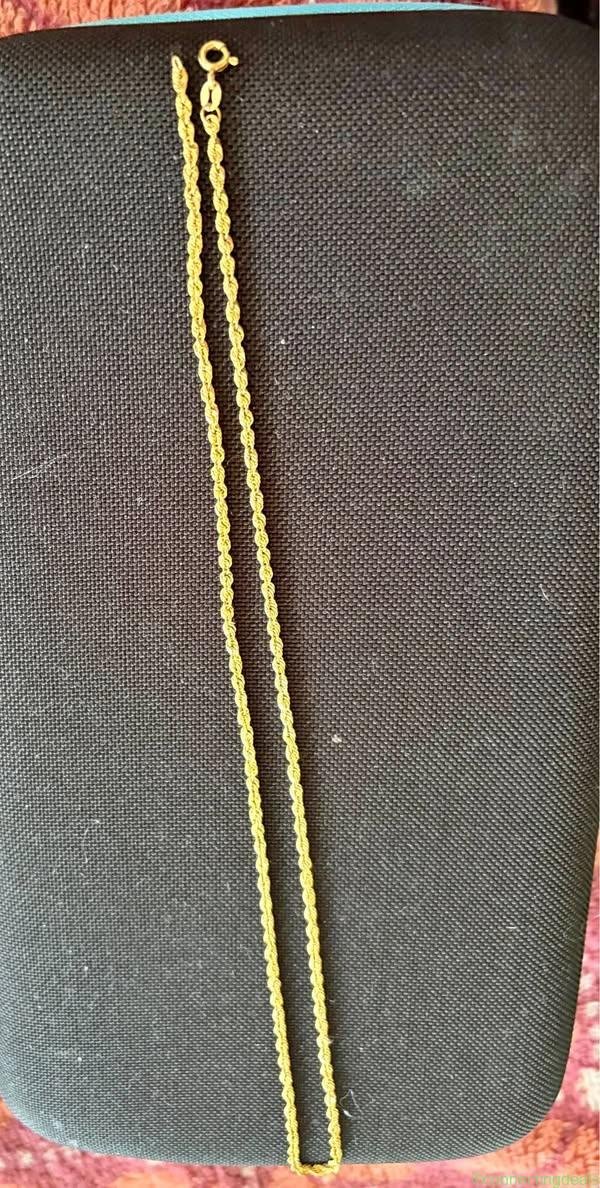 18 k gold necklace
