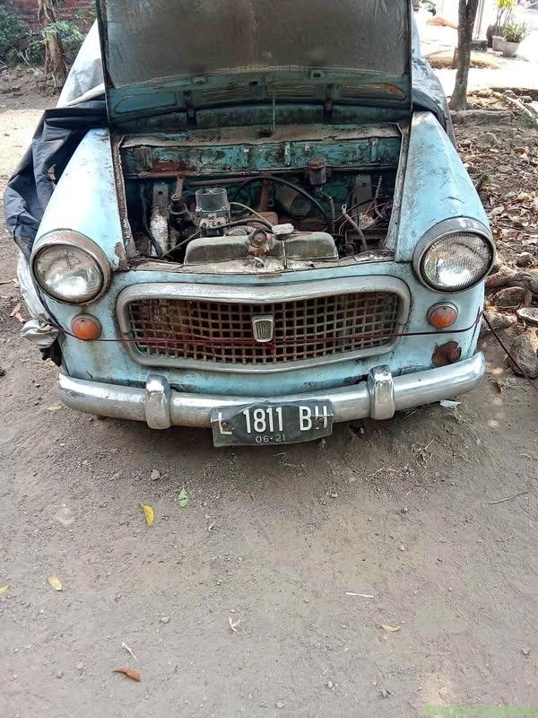 1953 Fiat Sedan