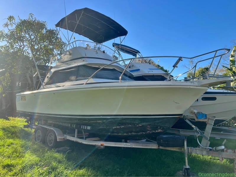1985 Bertram flybridge cruiser