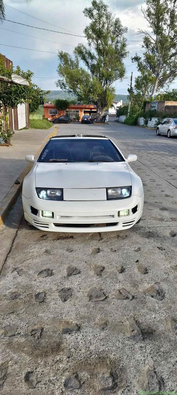 1992 Nissan otro