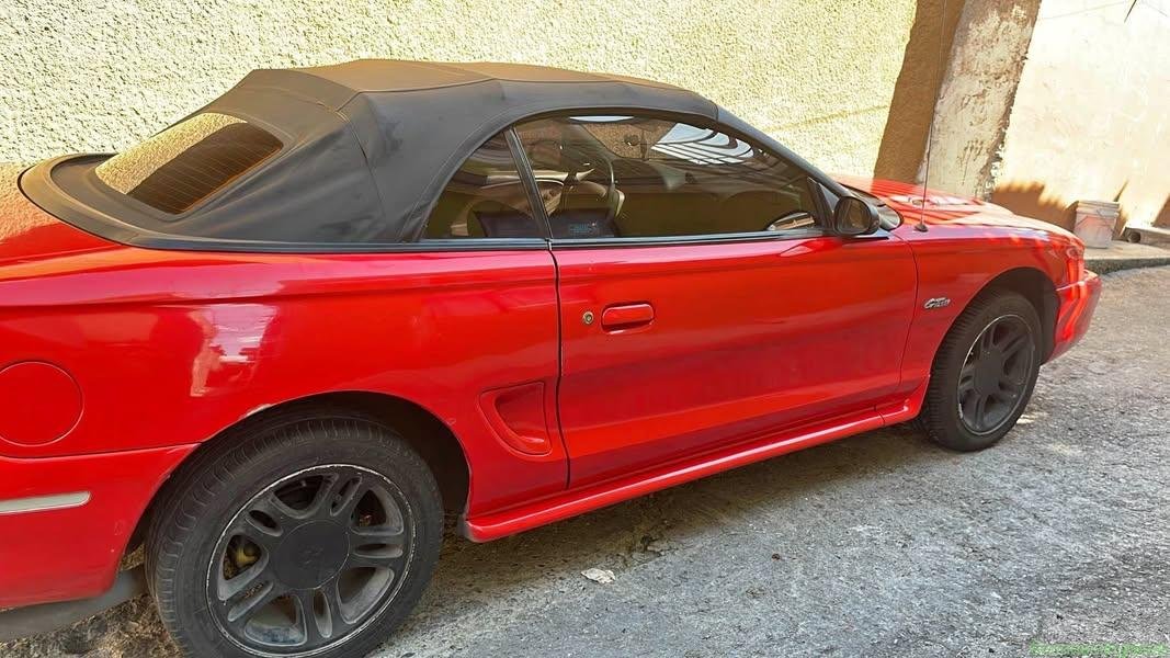 1998 Ford Mustang