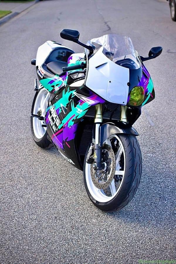 1998 Honda RVF400