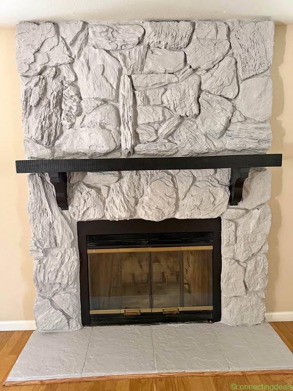 2 Beds 1.5 Baths House